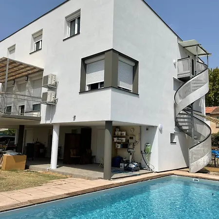 Val De Naurouze Piscine Parking