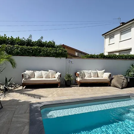 Val De Naurouze Piscine Parking Colomiers